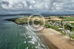 Plage de kervel et parapente pointe de trefeuntec