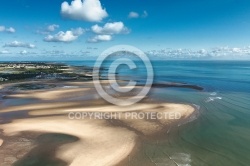 Plage et ciel bleu île d Oléron