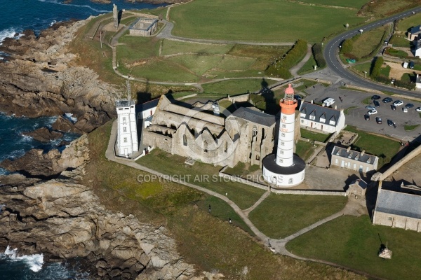 Pointe de St-Mathieu vue du ciel, le Phare, l abbaye et le sém