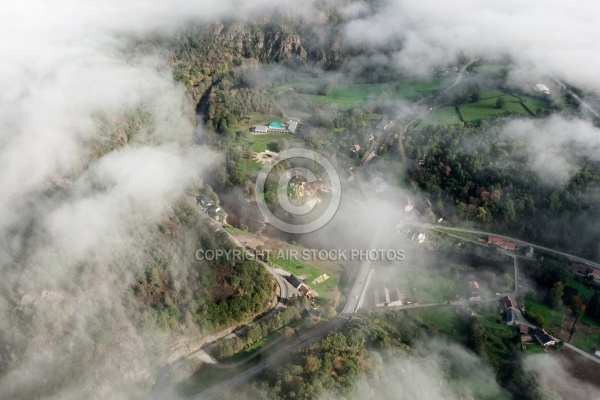 Pont de Ménat vue du ciel en paramoteur