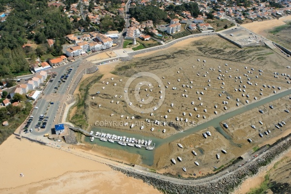 Port de Jard-sur-Mer à marée basse, Vendée 85