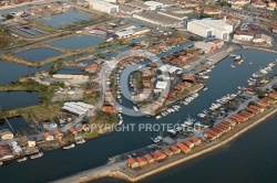 Port de Larros à Gujan-Mestras vue du ciel