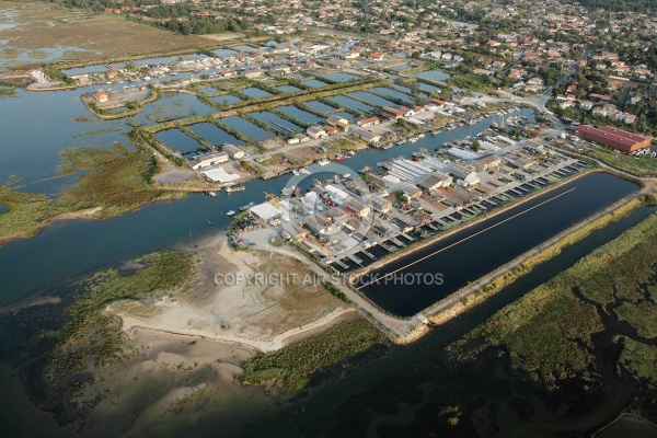 Port de Meyran Gujan-Mestras vue du ciel