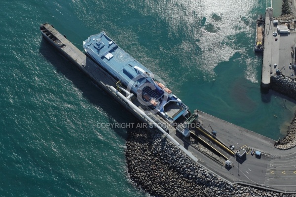 Port de Roscoff , transport maritime ,Finistere