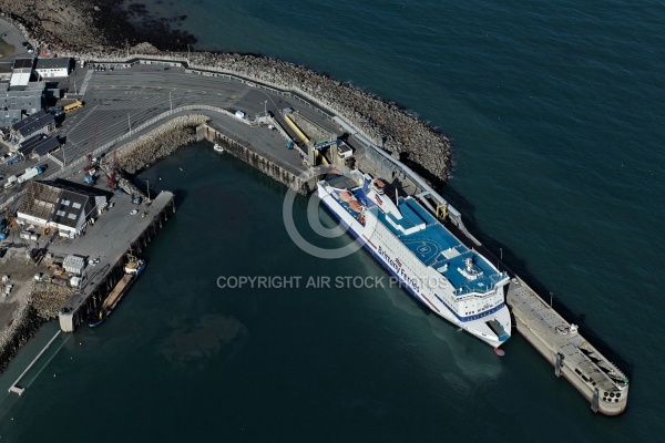 Port de Roscoff , transport maritime ,Finistere