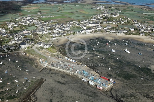 Port de île de Batz ,le Finistere vue du ciel