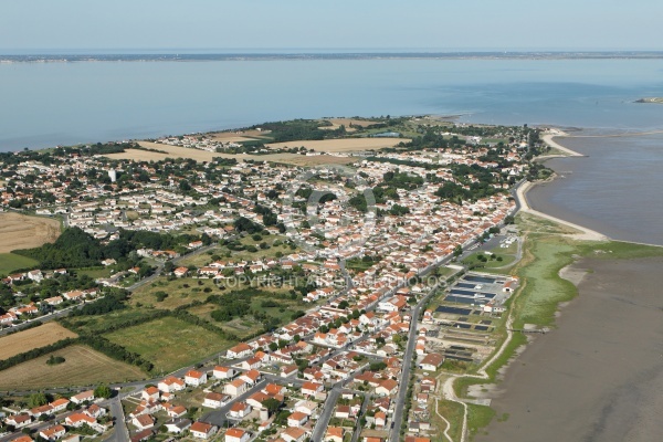 Port-des-Barques vue du ciel