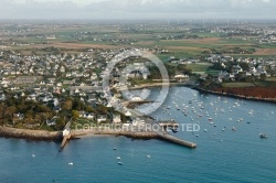 Portsall, PloudalmÃ©zeau vue du ciel