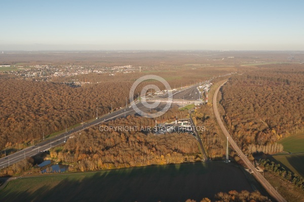 Péage de Saint-Arnoult-en-Yvelines vue du ciel