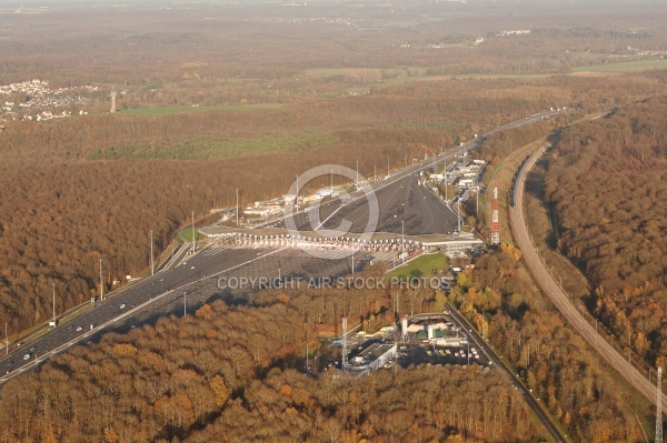 Péage de Saint-Arnoult-en-Yvelines vue du ciel