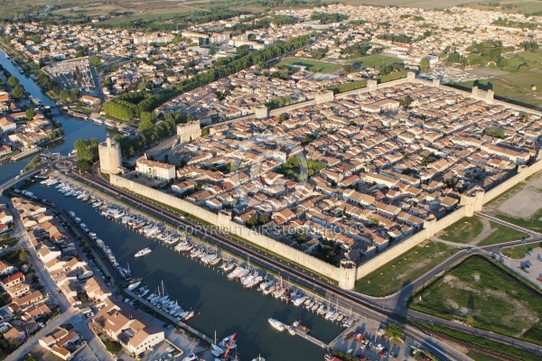 Remparts d Aigues-Mortes, vue du ciel