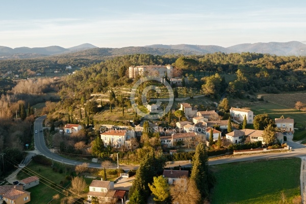 Rousson , le Gard vue du ciel