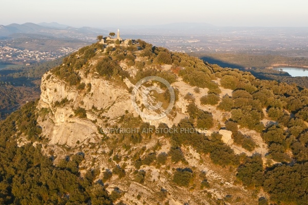 Rousson le Castelas , le Gard vue du ciel