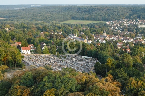 Saint-Chéron cimetière vue du ciel