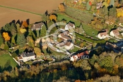 Saint-Cyr-Sous-Dourdan vue du ciel en Automne