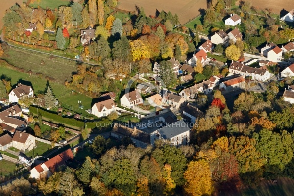 Saint-Cyr-Sous-Dourdan vue du ciel en Automne Saint-Cyr-Sous-Dourdan vue du ciel en Automne
