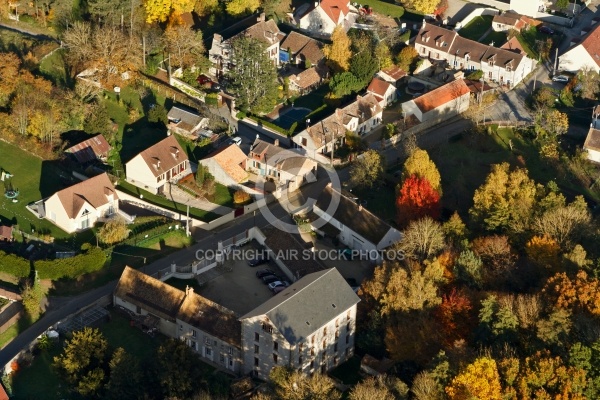 Saint-Cyr-Sous-Dourdan vue du ciel en Automne Saint-Cyr-Sous-Dourdan vue du ciel en Automne