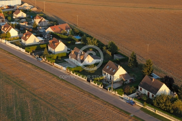 Saint-Escobille vue du ciel