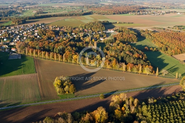 Saint-Maurice-Montcouronne vue du ciel  en automne