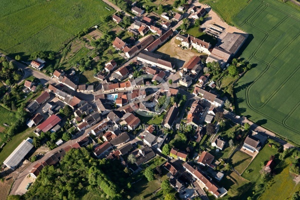 Sery vue du ciel dans le departement de l Yonne en Bourgogne