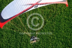 Survol d un paramoteur  parapente motorisé 