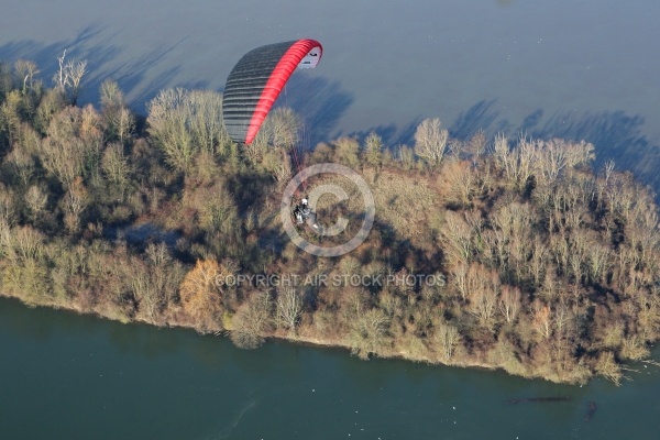 Survol de la seine en paramoteur à Mantes-la-Jolie 78