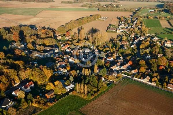 Vaugrigneuse le bourg vue du ciel