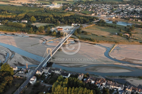 Viaduc de la Loire de Saint-Florent-le-Vieil vue du ciel