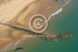 Voilier , plage de Jard-sur-mer, Vendée 85