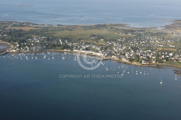 vue aerienne de Locmariaquer, du Golfe du Morbihan 56