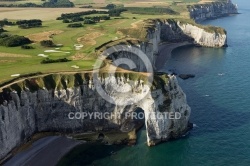 Vue aérienne falaise d Aval d Etretat  Seine maritime