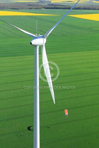 Vue aÃ©rienne Ã©olienne  printemps, Villemeux 28210