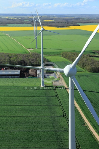 Vue aÃ©rienne Ã©oliennes au printemps, Villemeux 28210