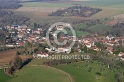 Vue aérienne de Chaussy, 95710 Val-d oise en Ile de France