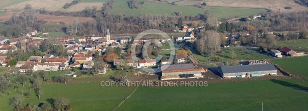 Vue aérienne de Chaussy, 95710 Val-d oise en Ile de France