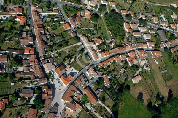 Vue aérienne de Hiers 17320 , Charente-maritime