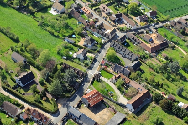 Vue aérienne de Malmaison, Villiers-le-Morhier, 28130 Vue aérienne de Malmaison, Villiers-le-Morhier, 28130