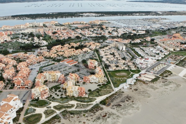 Vue aérienne de Port Leucate 11370