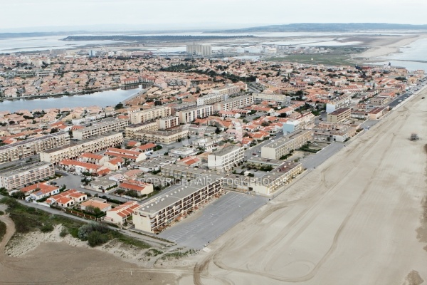 vue aérienne de Port-la-Nouvelle, 11210