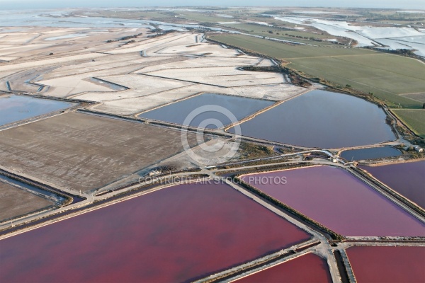 vue aérienne des Salines d Aigues-Mortes , Camargue