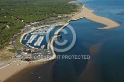 Vue aérienne du port de les Mathes La Palmyre