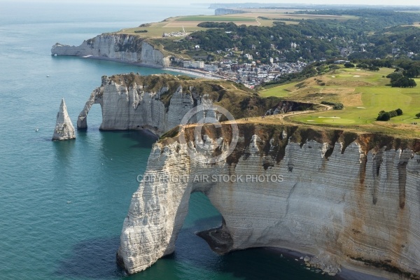 Vue aérienne falaise d Aval d Etretat  Seine maritime