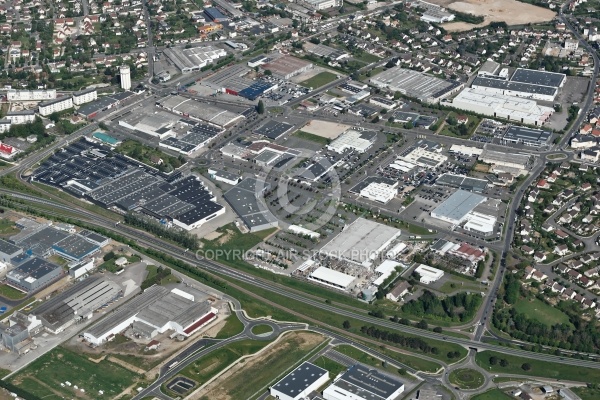 Vue aérienne zone commerciale de DreuxVernouillet, 28 Vue aérienne zone commerciale de DreuxVernouillet, 28