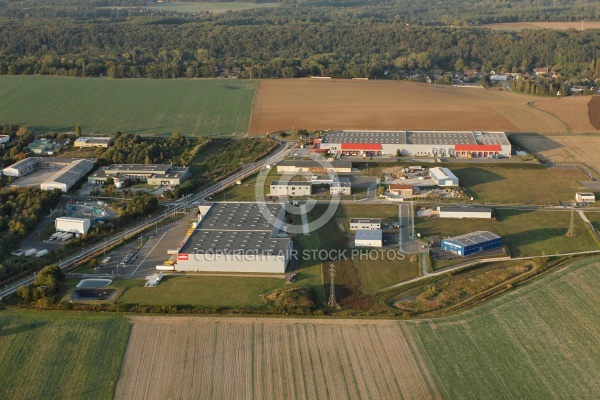 Z.I de Droue-sur-Drouette vue du ciel