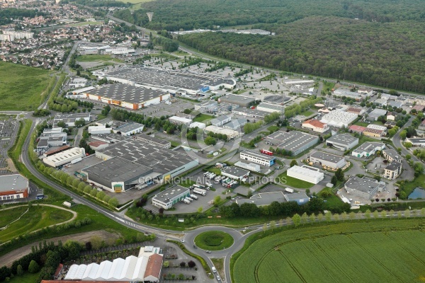 ZA de Rambouillet et Gazeran vue du ciel