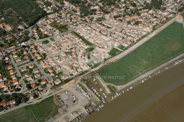 Zone sinistrée de la Faute-sur-Mer Arçais  , 2 mois aprés la t